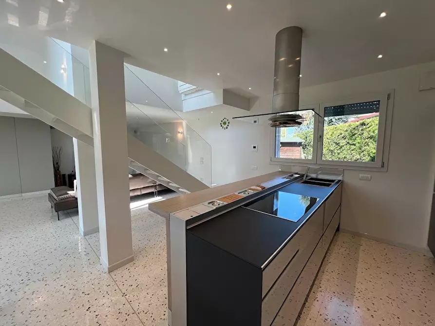 Immagine 21 di Casa indipendente in vendita  a Campolongo Maggiore