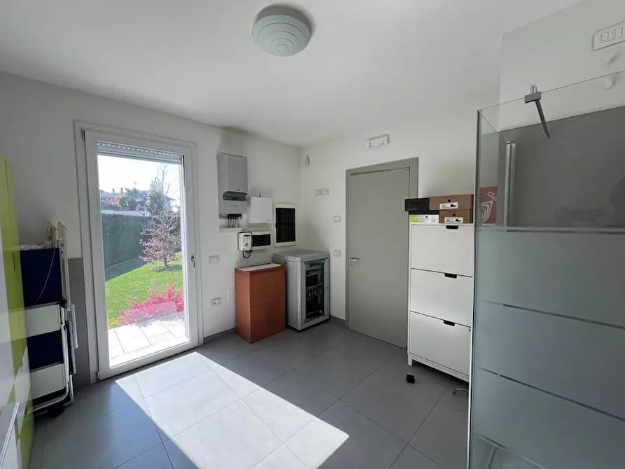 Immagine 27 di Casa indipendente in vendita  a Campolongo Maggiore