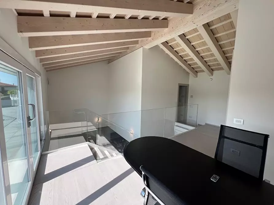 Immagine 29 di Casa indipendente in vendita  a Campolongo Maggiore