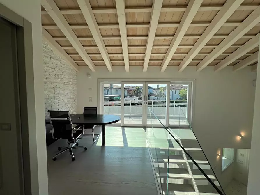 Immagine 30 di Casa indipendente in vendita  a Campolongo Maggiore