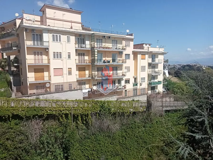 Immagine 5 di Appartamento in vendita  in VIA B.CAVALLINO adiacenze Villa Partenope a Napoli