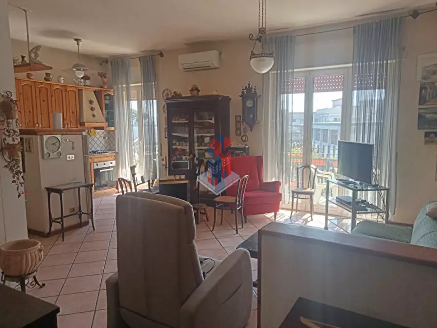 Immagine 14 di Appartamento in vendita  in VIA B.CAVALLINO adiacenze Villa Partenope a Napoli