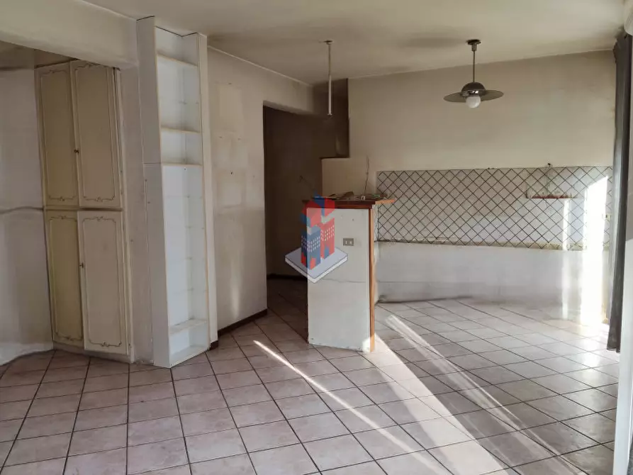 Immagine 16 di Appartamento in vendita  in VIA B.CAVALLINO adiacenze Villa Partenope a Napoli