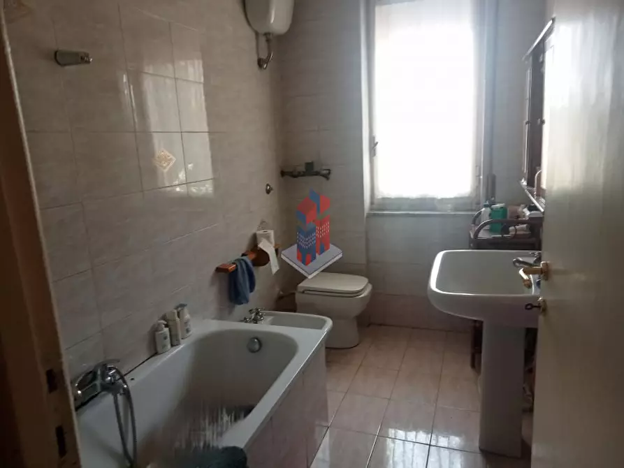 Immagine 20 di Appartamento in vendita  in VIA B.CAVALLINO adiacenze Villa Partenope a Napoli