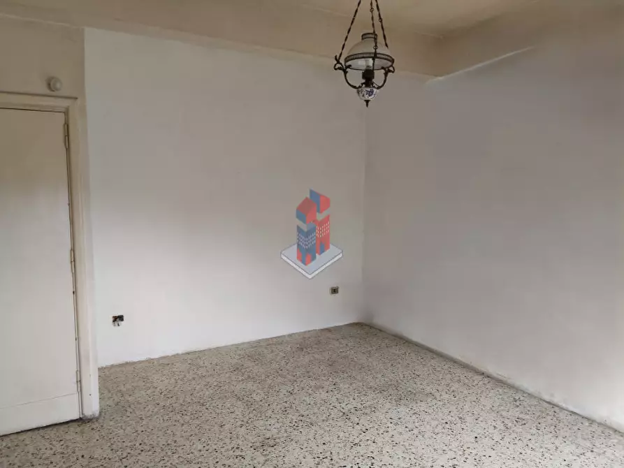 Immagine 25 di Appartamento in vendita  in VIA B.CAVALLINO adiacenze Villa Partenope a Napoli