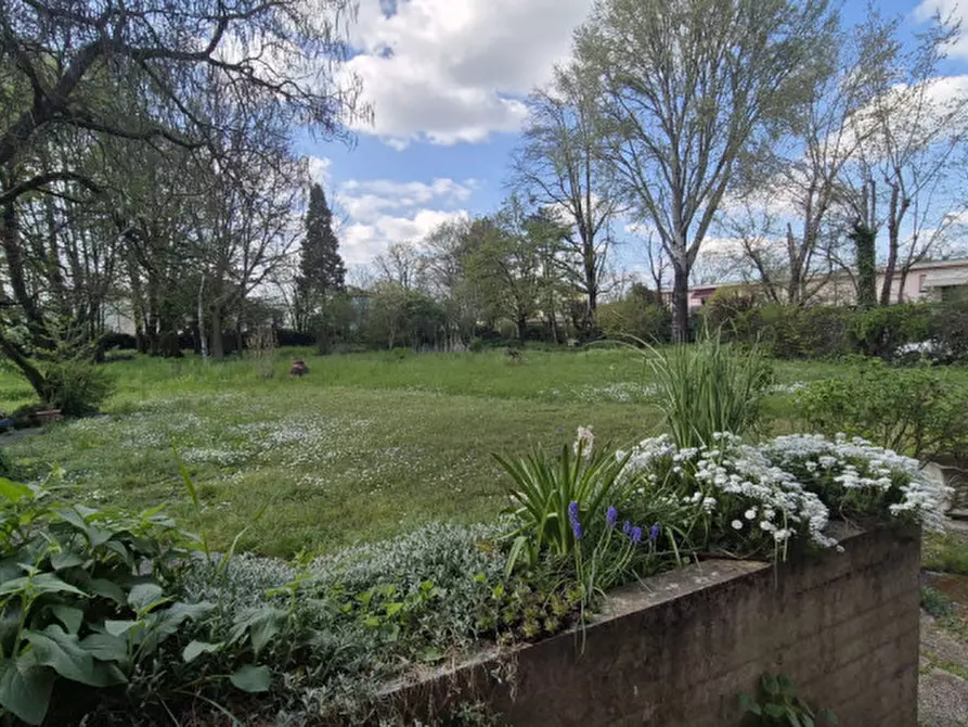 Immagine 28 di Casa bifamiliare in vendita  a Novi Di Modena