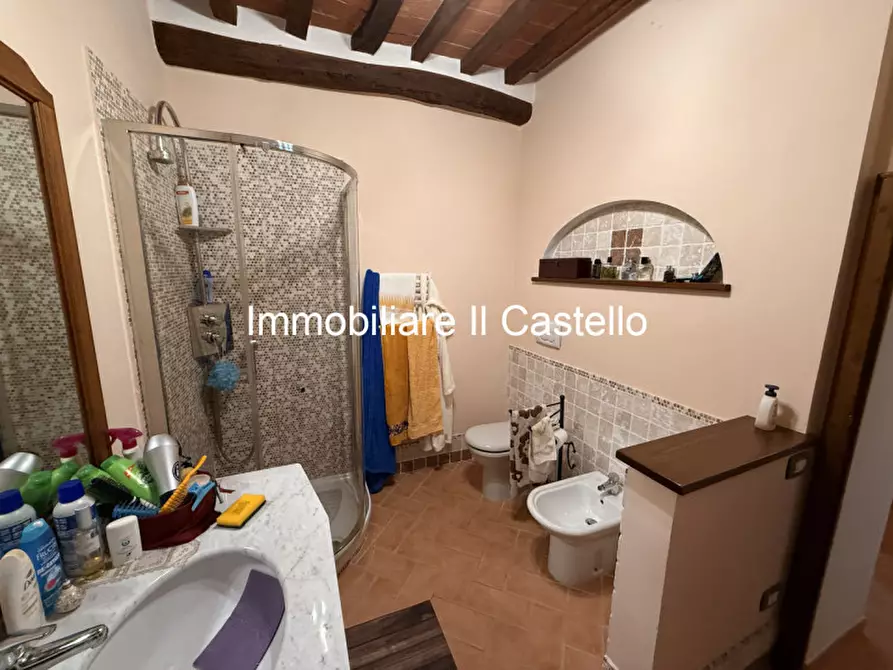 Immagine 8 di Appartamento in vendita  in Via S.Maria a Castiglione Del Lago