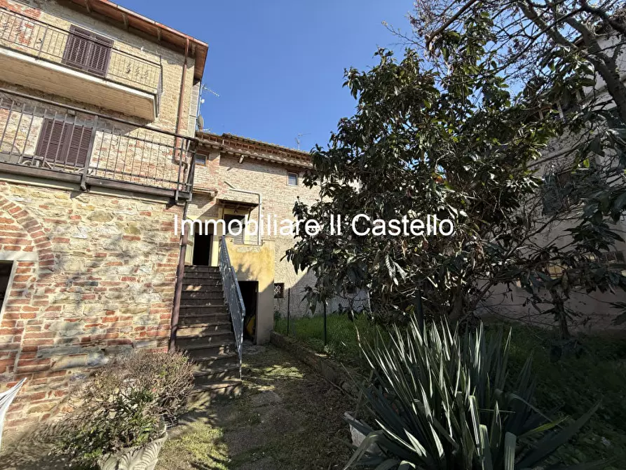 Immagine 12 di Appartamento in vendita  in Via S.Maria a Castiglione Del Lago