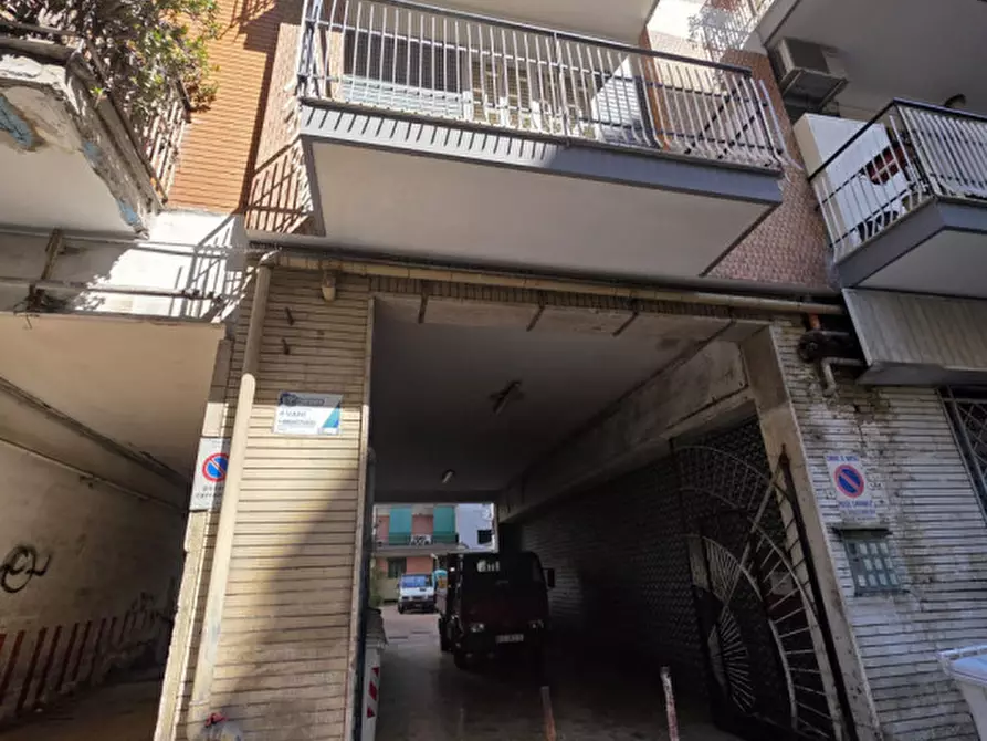 Immagine 3 di Appartamento in vendita  in Via Diocleziano a Napoli