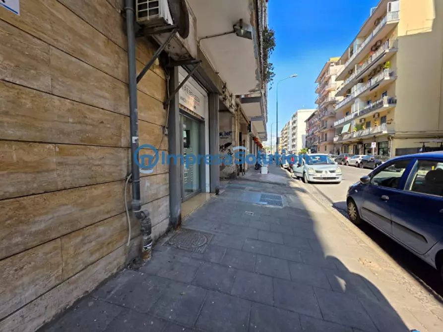 Negozio in affitto in Via Diocleziano a Napoli