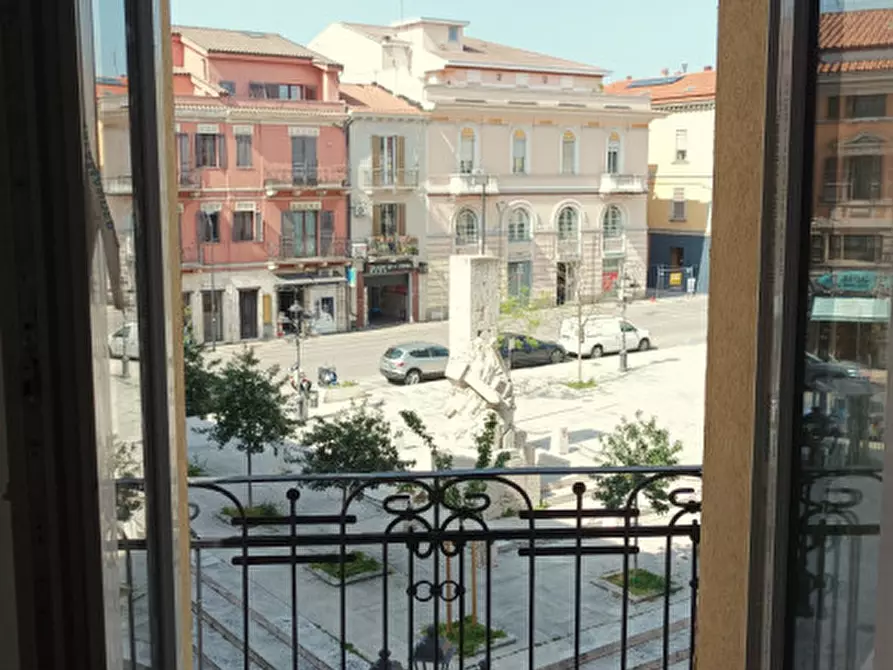 Immagine 13 di Ufficio in vendita  in VIA FLAIANO a Pescara
