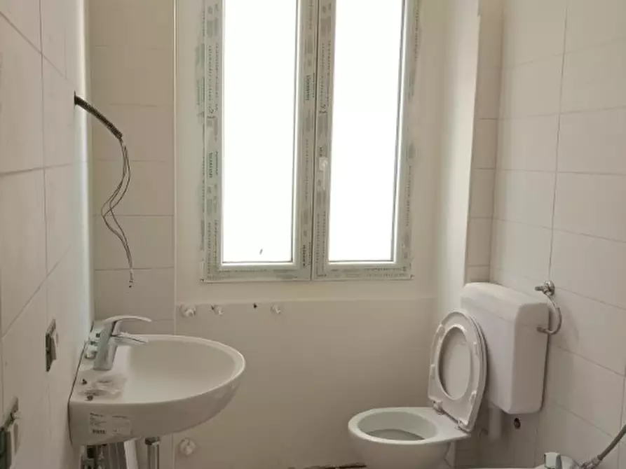 Immagine 13 di Ufficio in vendita  in VIA FLAIANO a Pescara