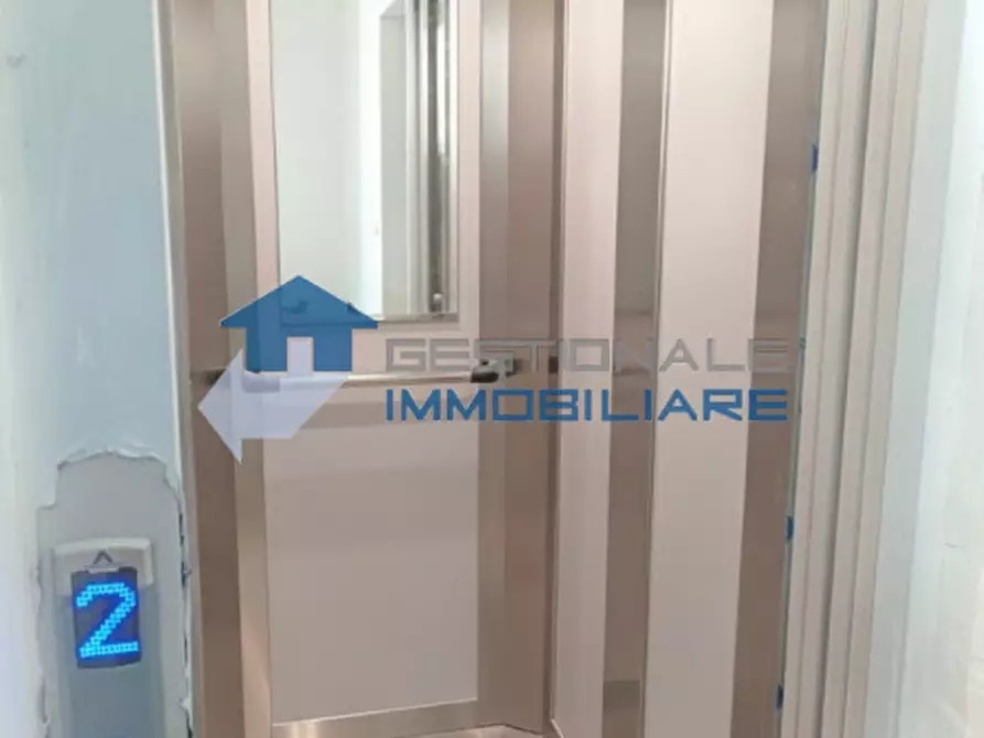 Immagine 45 di Ufficio in vendita  in VIA FLAIANO a Pescara