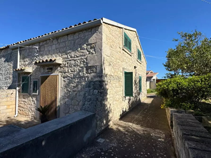 Immagine 41 di Casa indipendente in vendita  a Modica