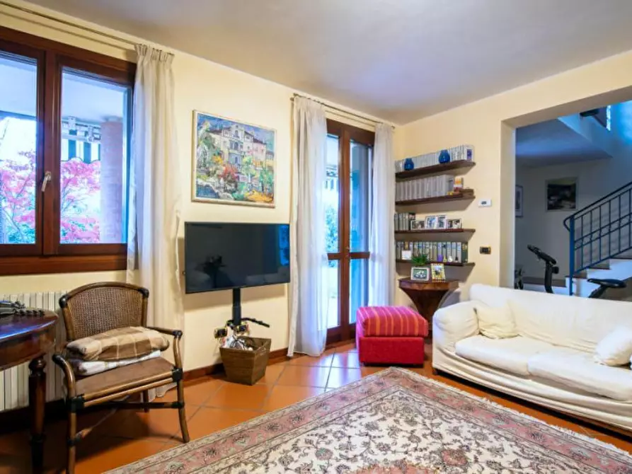 Immagine 2 di Villa in vendita  a Selvazzano Dentro