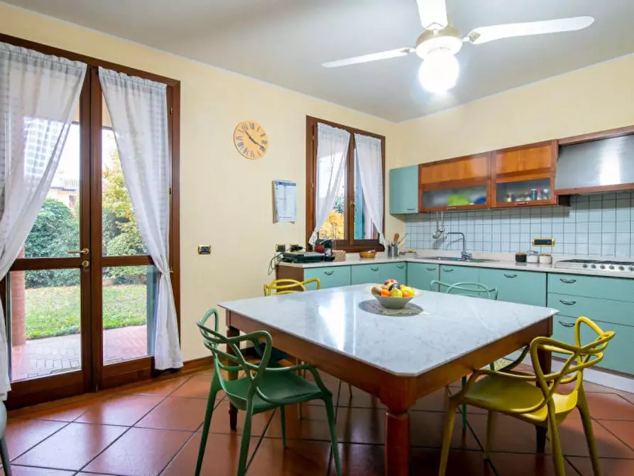 Immagine 9 di Villa in vendita  a Selvazzano Dentro