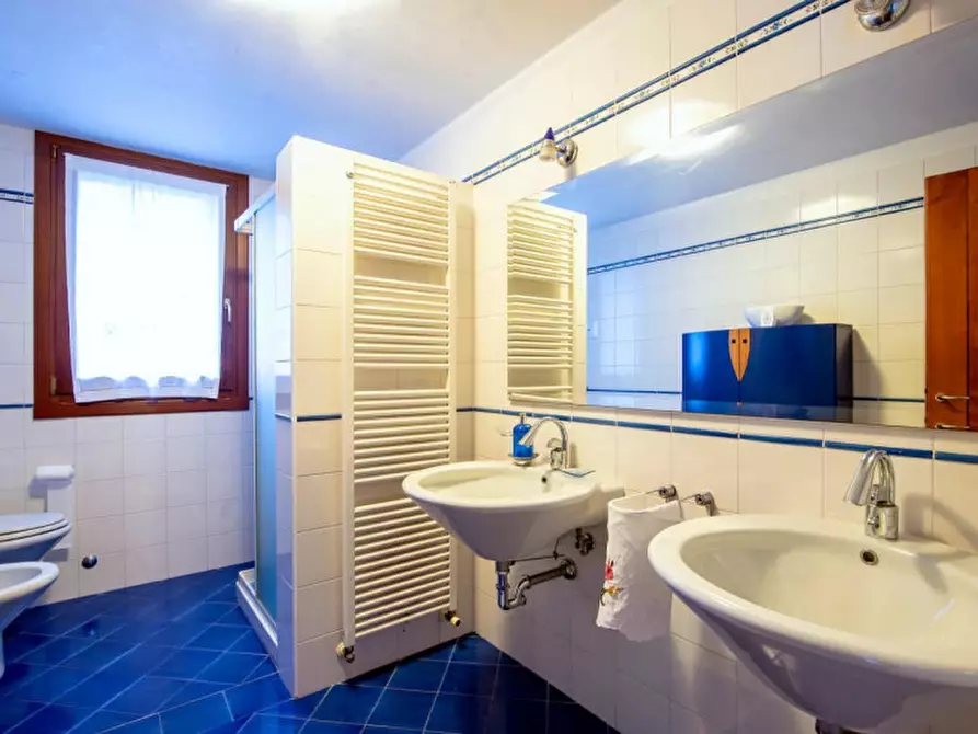 Immagine 18 di Villa in vendita  a Selvazzano Dentro