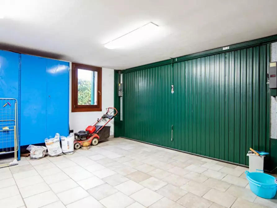 Immagine 20 di Villa in vendita  a Selvazzano Dentro