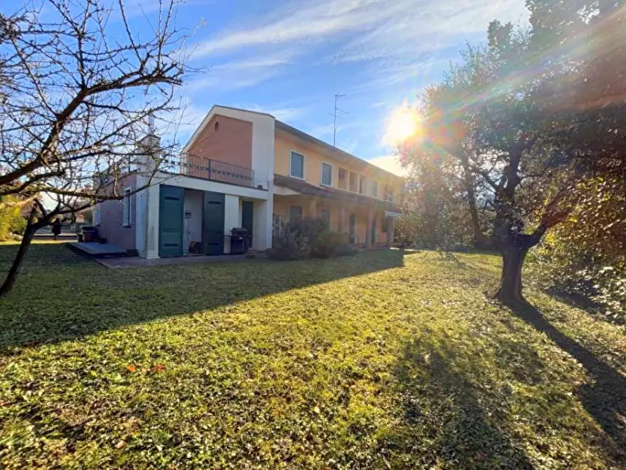 Immagine 28 di Villa in vendita  a Selvazzano Dentro