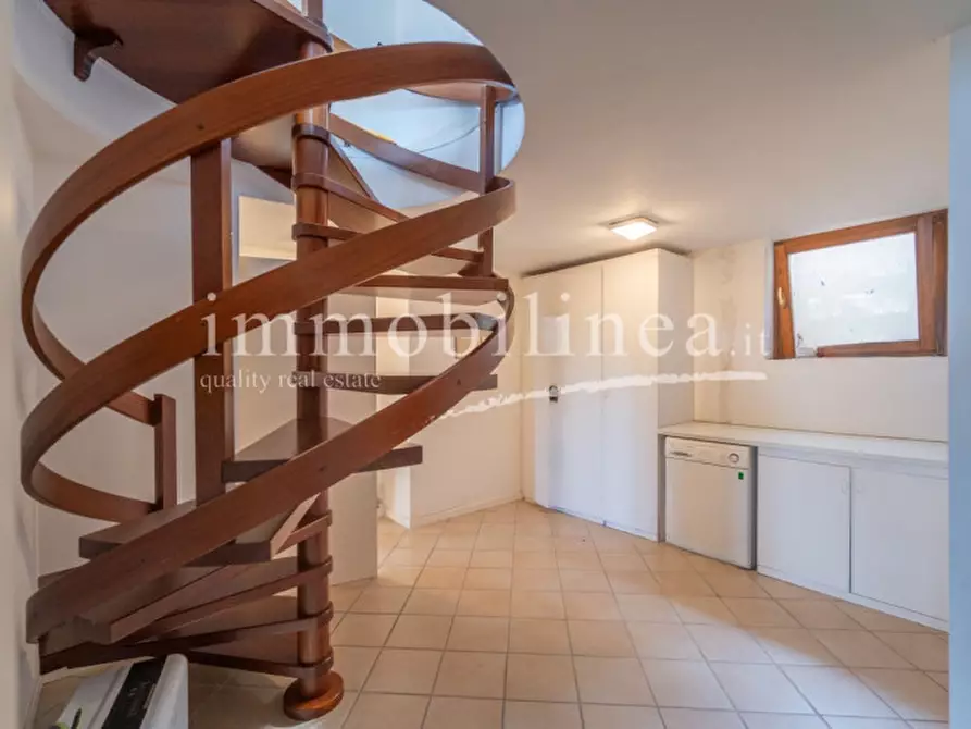 Immagine 24 di Villa in vendita  in VIA PER LE PRANDINE Piano T-S1 a Torri Del Benaco