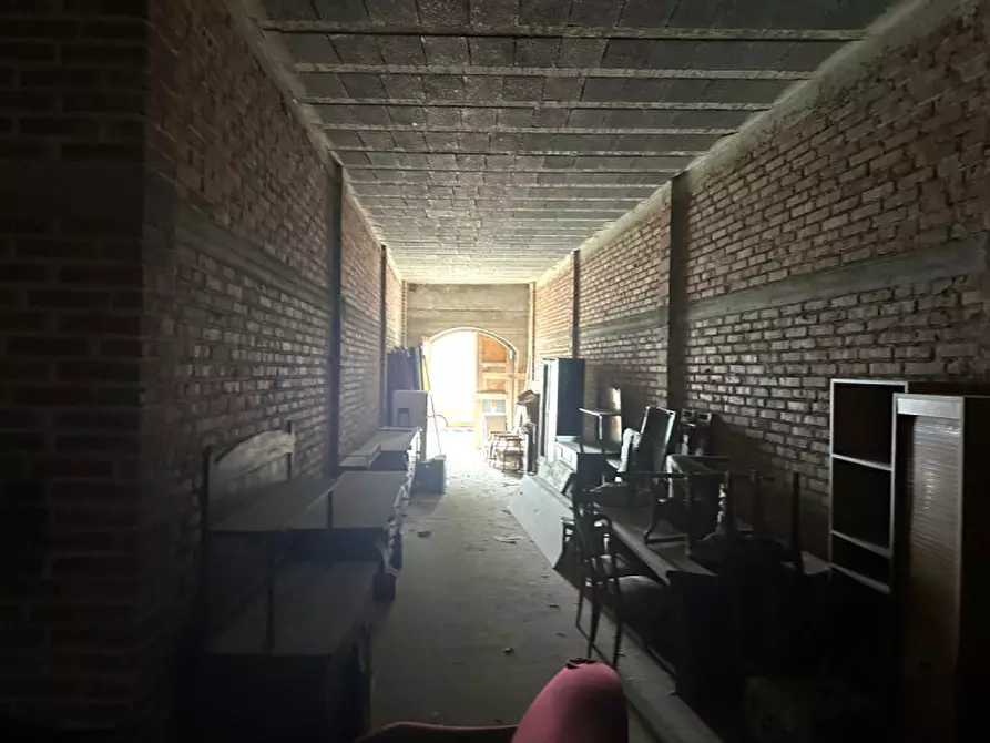 Immagine 2 di Magazzino in vendita  in VIA LUNGOMARE GIUSEPPE GARIBALDI,N°186 a Milazzo