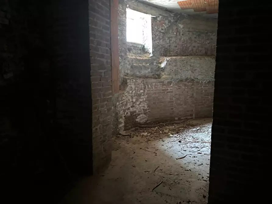 Immagine 3 di Magazzino in vendita  in VIA LUNGOMARE GIUSEPPE GARIBALDI,N°186 a Milazzo