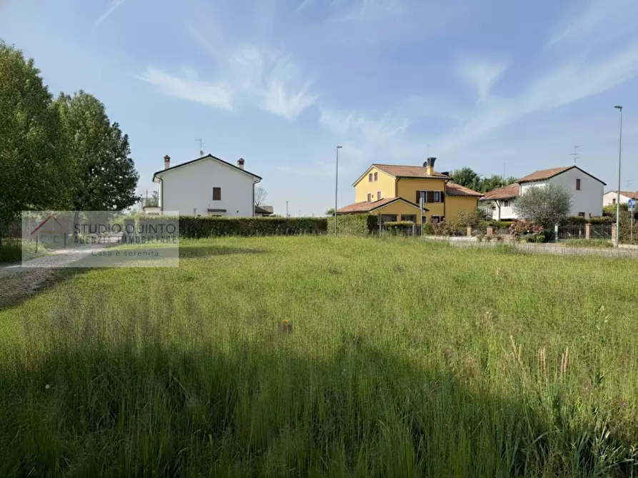 Immagine 2 di Terreno in vendita  a Quinto Di Treviso
