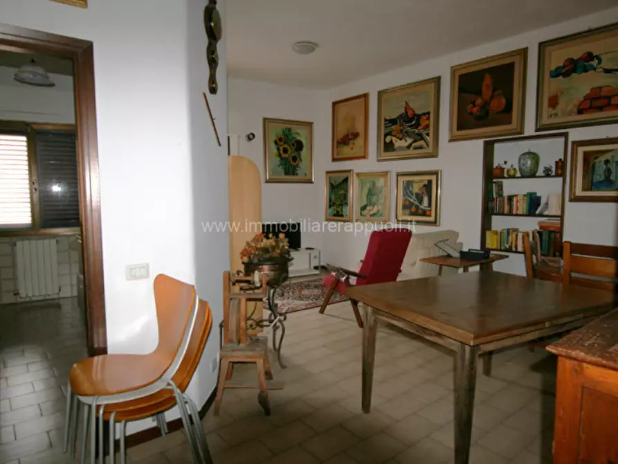 Immagine 4 di Appartamento in vendita  a Sinalunga