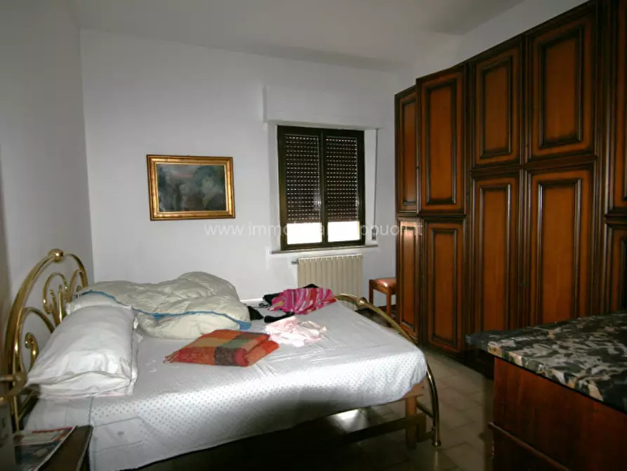 Immagine 5 di Appartamento in vendita  a Sinalunga