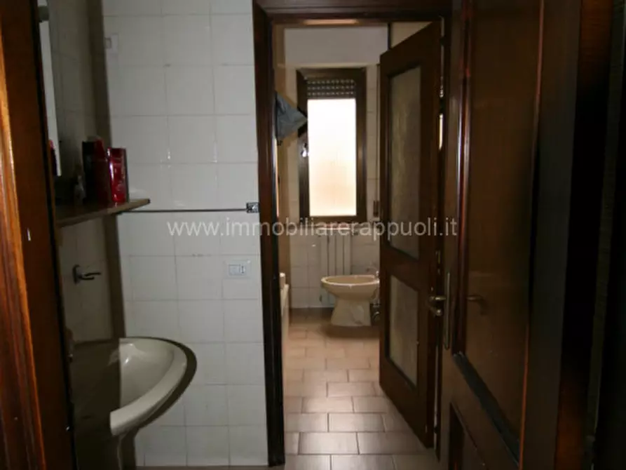 Immagine 7 di Appartamento in vendita  a Sinalunga