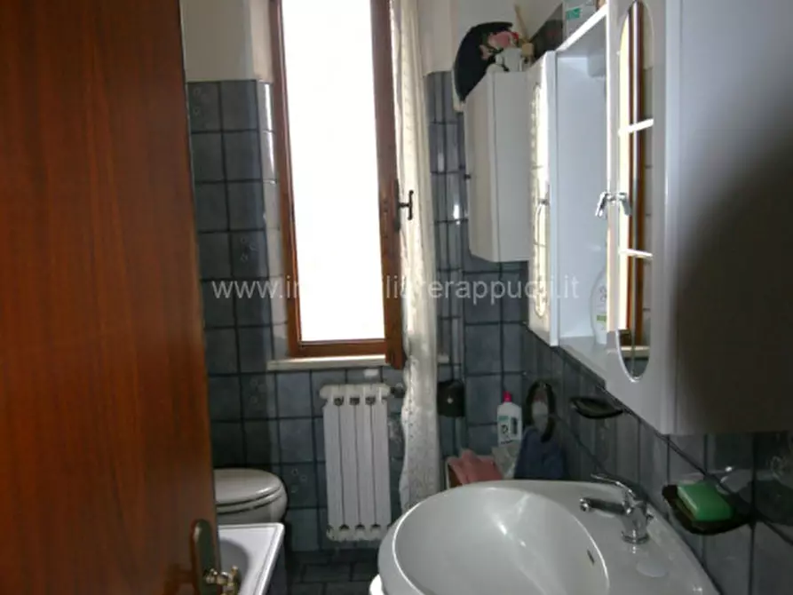 Immagine 14 di Casa indipendente in vendita  a Sinalunga