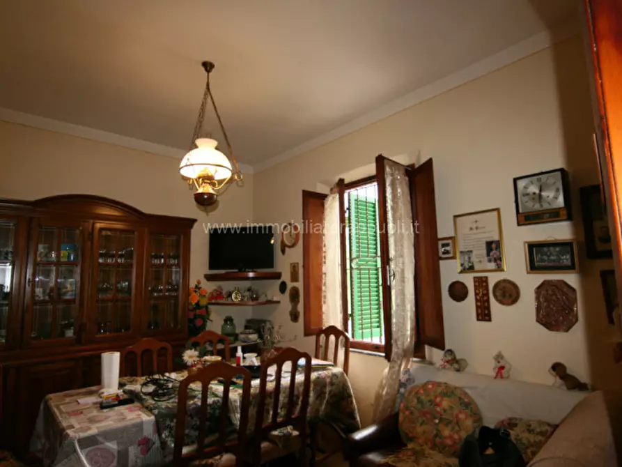 Immagine 25 di Casa indipendente in vendita  a Sinalunga