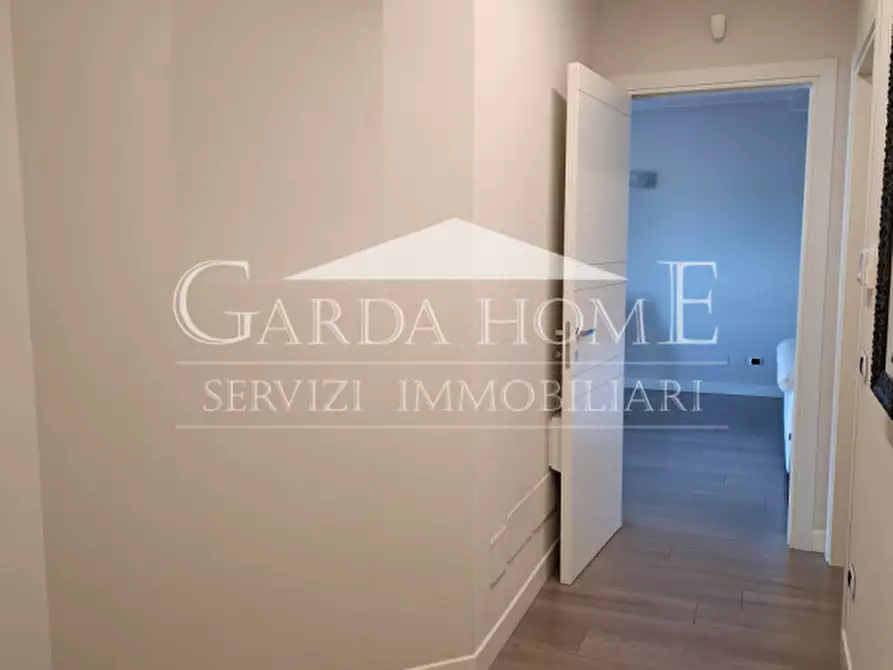 Immagine 16 di Appartamento in vendita  in Via Ettore Andreis a Desenzano Del Garda