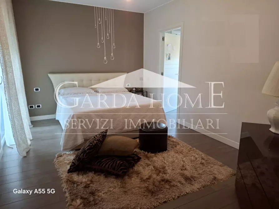 Immagine 17 di Appartamento in vendita  in Via Ettore Andreis a Desenzano Del Garda