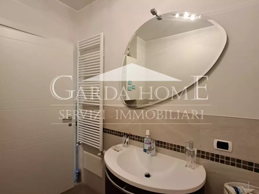 Immagine 26 di Appartamento in vendita  in Viale Guglielmo Marconi 120 a Desenzano Del Garda