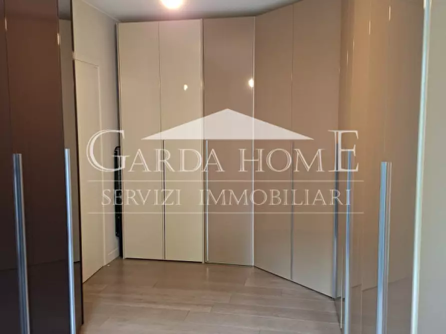 Immagine 30 di Appartamento in vendita  in Viale Guglielmo Marconi 120 a Desenzano Del Garda