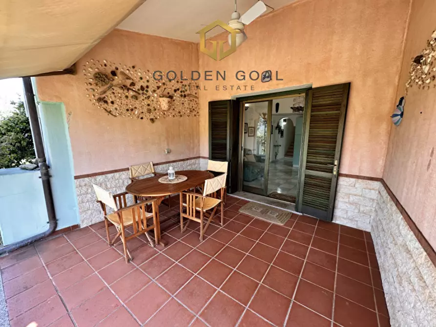 Immagine 1 di Villetta a schiera in vendita  in Via berchidda a Budoni