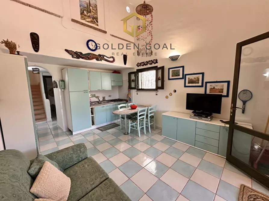 Immagine 10 di Villetta a schiera in vendita  in Via berchidda a Budoni