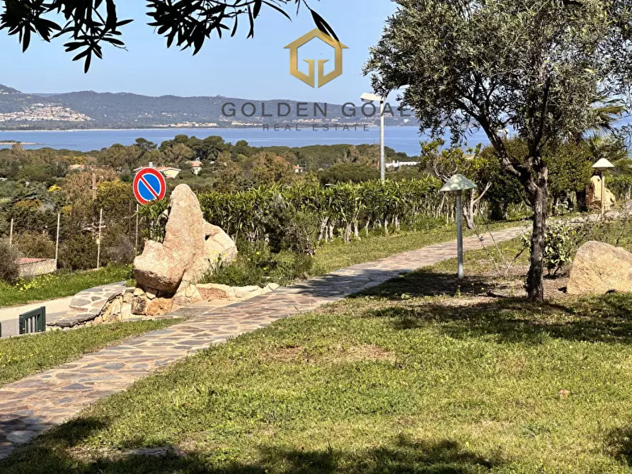 Immagine 32 di Villetta a schiera in vendita  in Via berchidda a Budoni