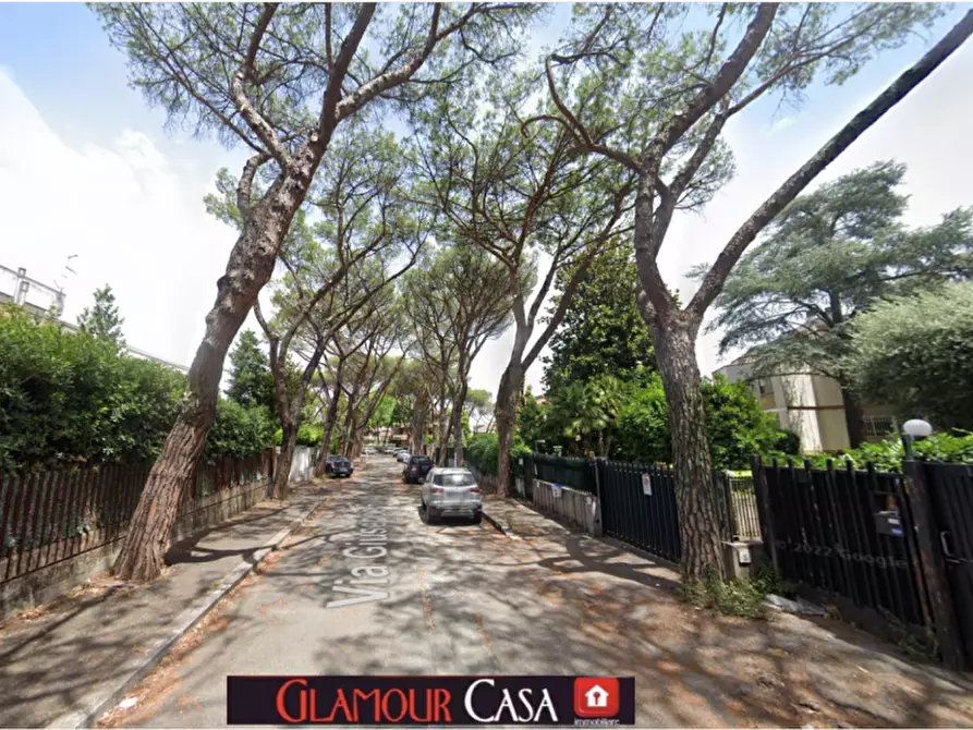 Immagine 10 di Villa in vendita  in Via Giuseppe Failla a Roma