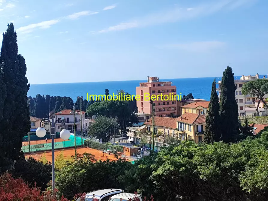 Immagine 1 di Appartamento in vendita  in FOCE a San Remo