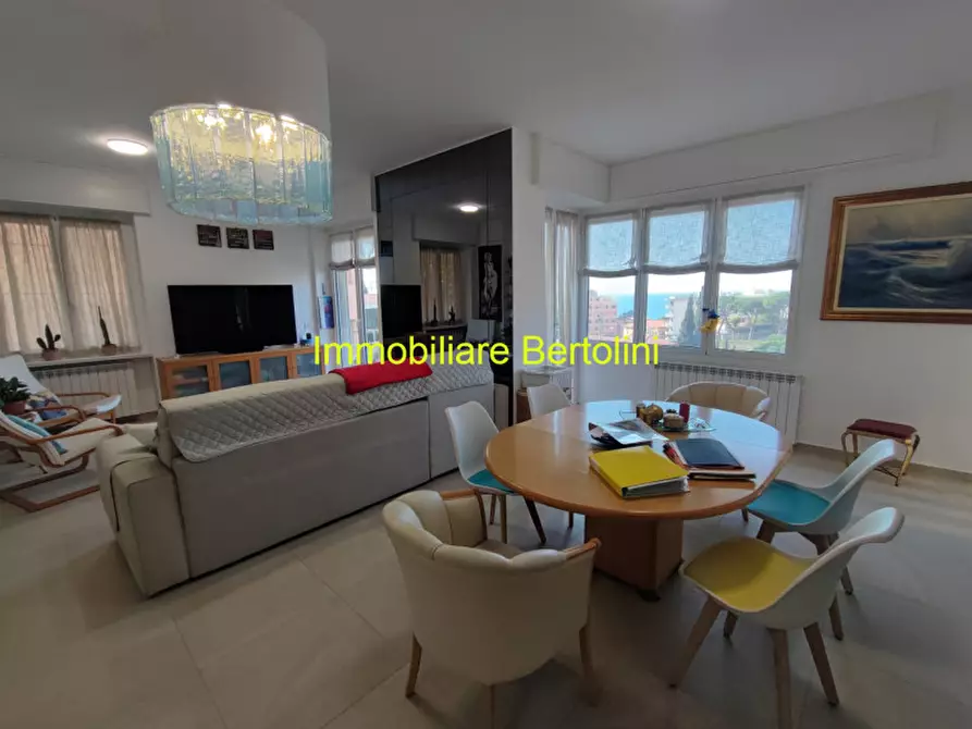 Immagine 12 di Appartamento in vendita  in FOCE a San Remo