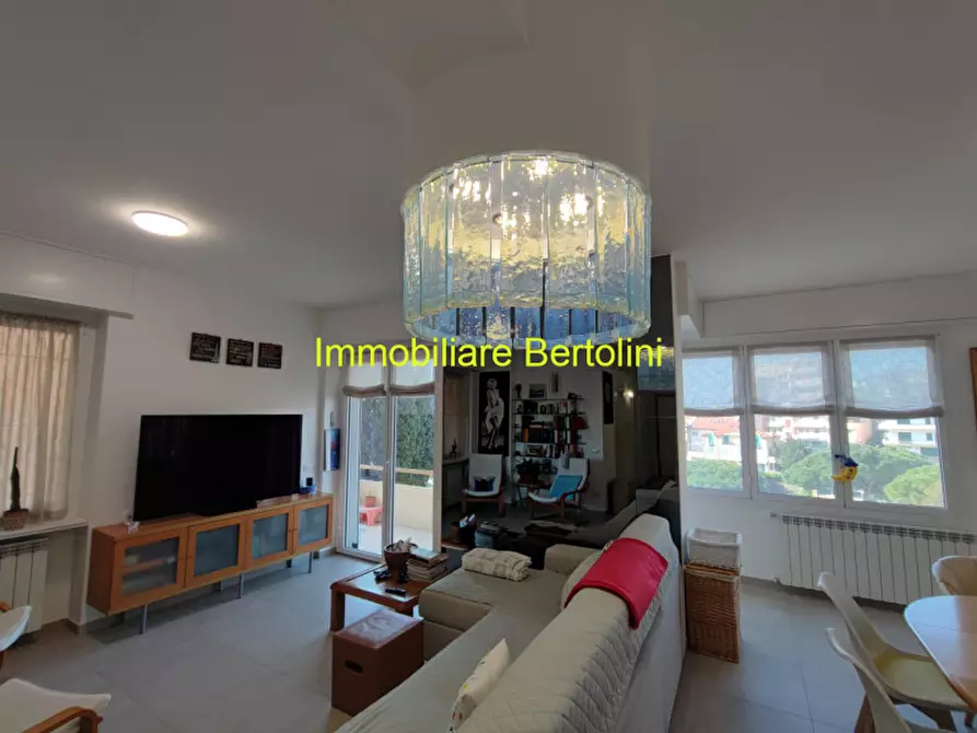 Immagine 30 di Appartamento in vendita  in FOCE a San Remo