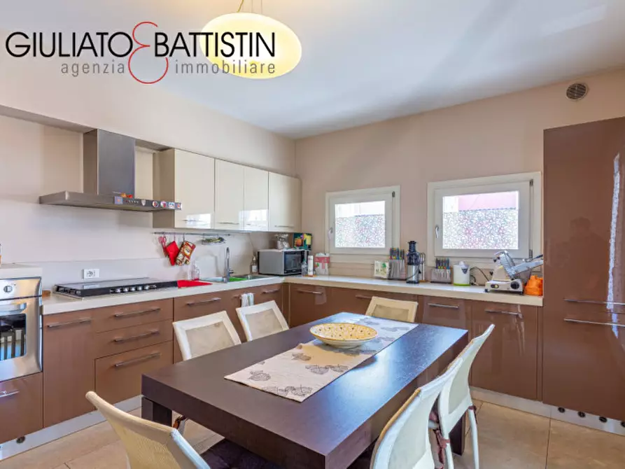 Immagine 11 di Villa in vendita  in Montebello a Montebello Vicentino