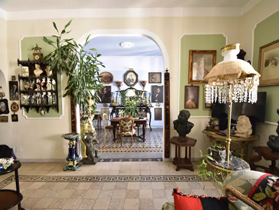 Immagine 6 di Appartamento in vendita  in Via Natale del Grande a Roma