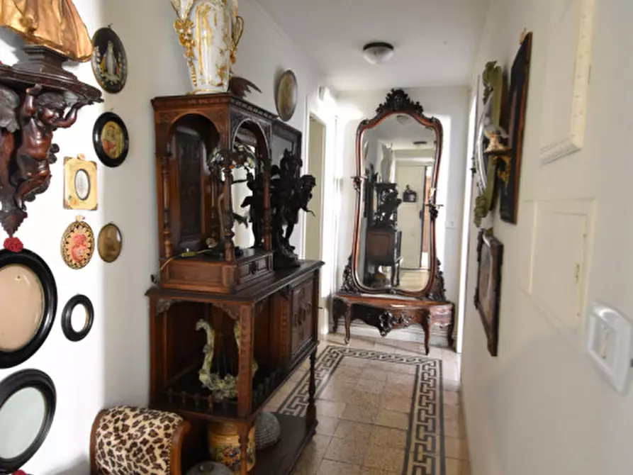 Immagine 16 di Appartamento in vendita  in Via Natale del Grande a Roma