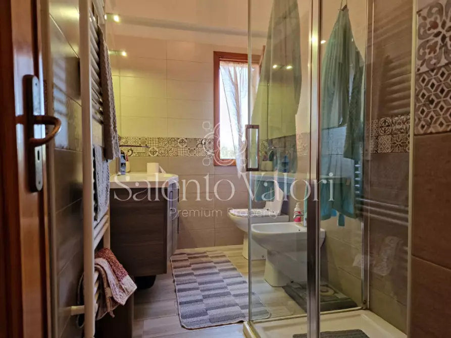 Immagine 21 di Villa in vendita  in Rischiazzi a Parabita