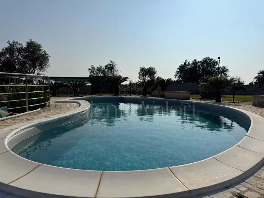 Immagine 22 di Villa in vendita  in Rischiazzi a Parabita