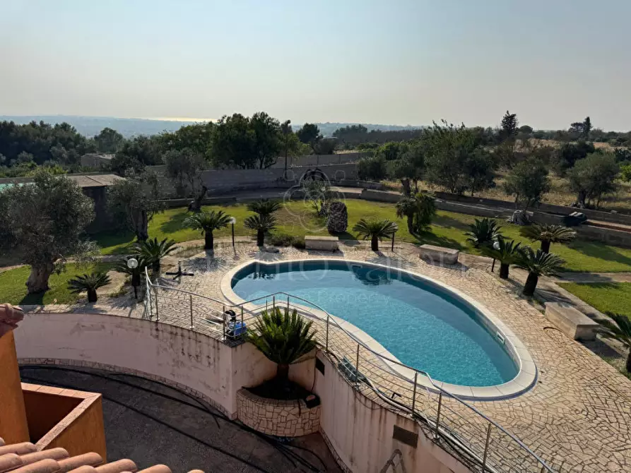 Immagine 25 di Villa in vendita  in Rischiazzi a Parabita