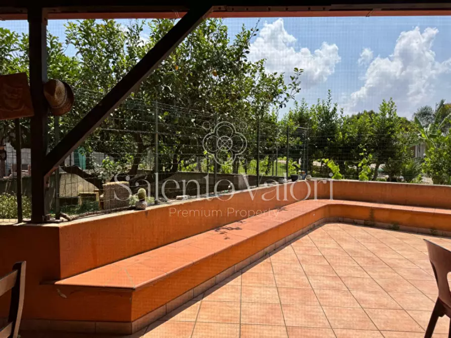 Immagine 41 di Villa in vendita  in Rischiazzi a Parabita